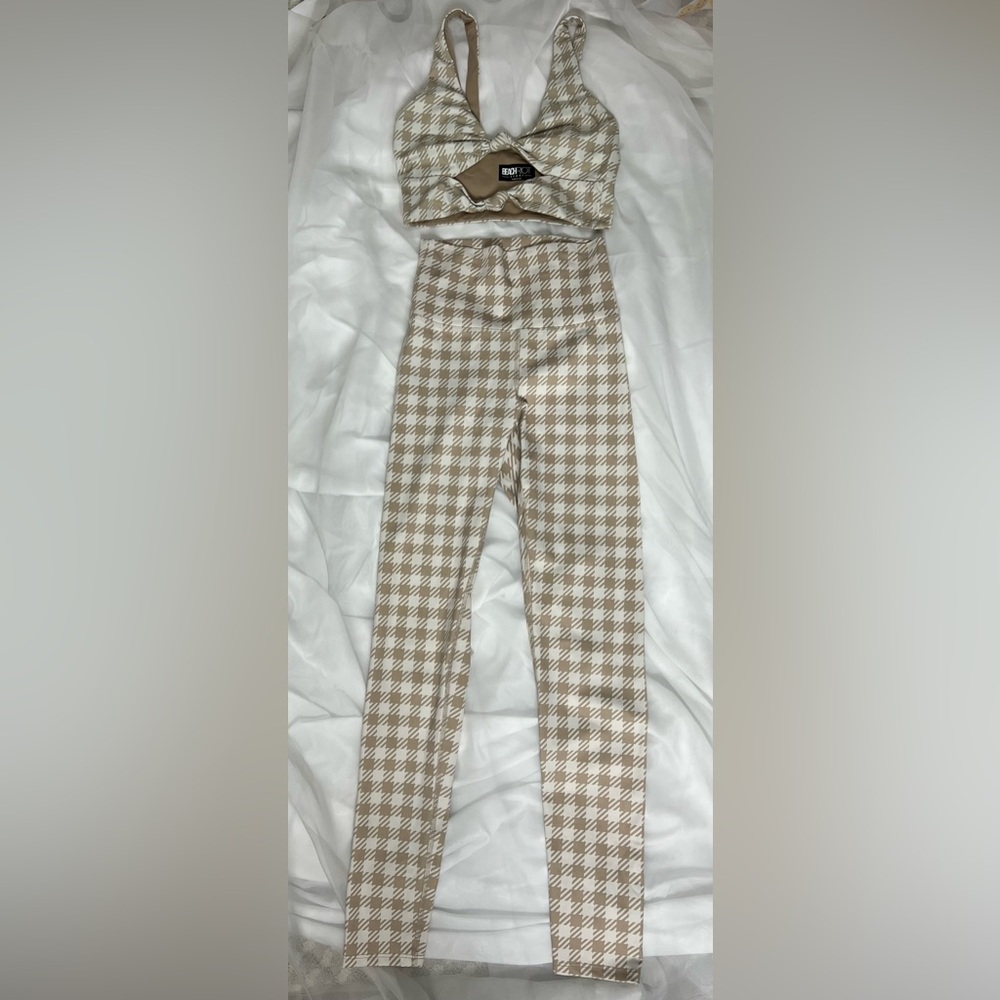 Beach Riot Beige Checkered Leggings set